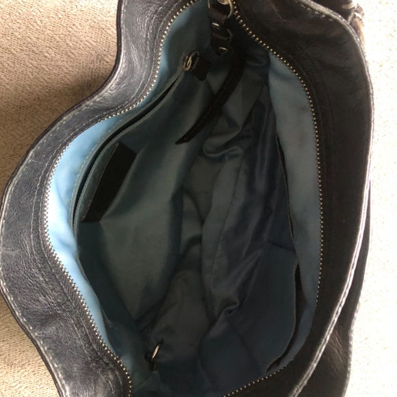 Coach hobo purse - Picture 5 of 9